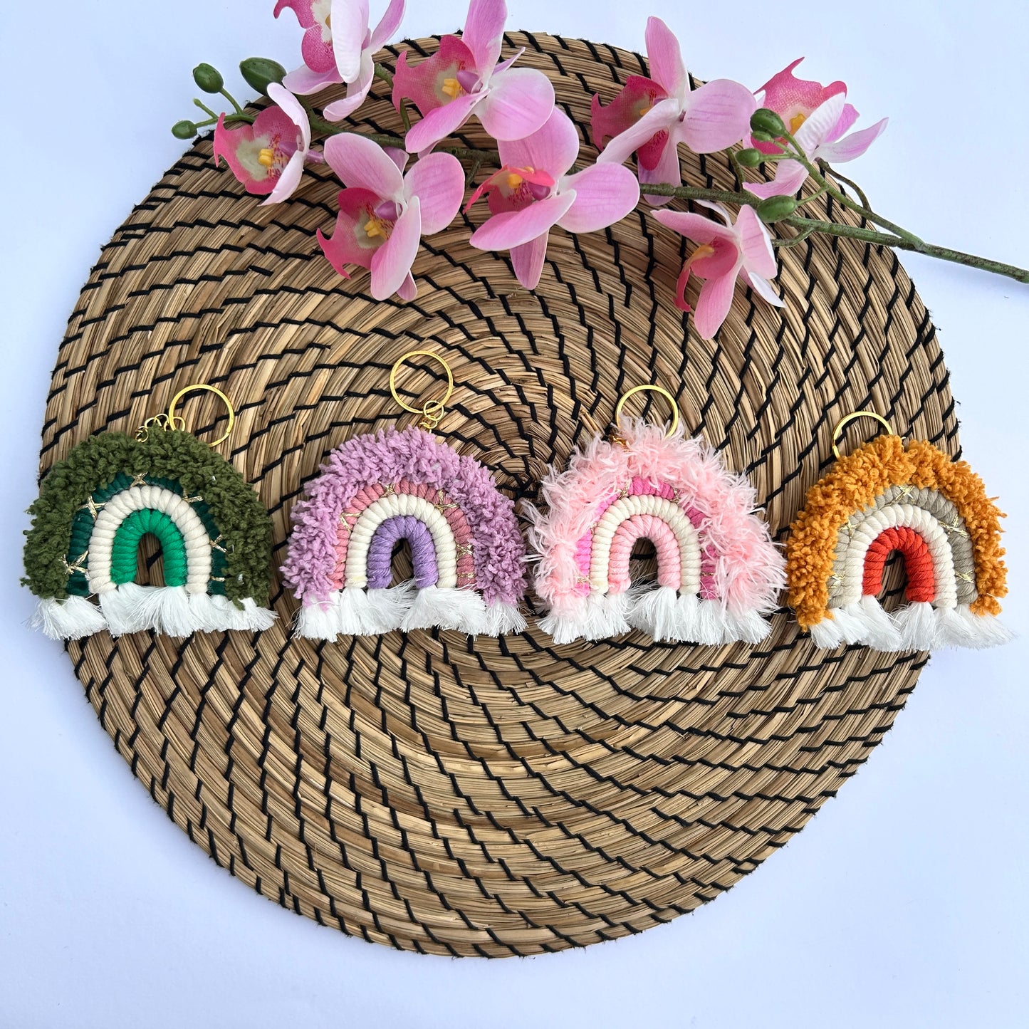 Regenbogen Anhänger Fluffy