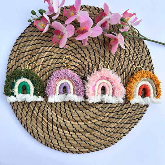 Regenbogen Anhänger Fluffy