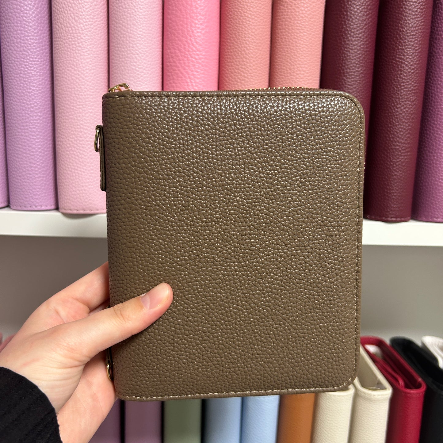 A7 Zip Deluxe Binder broad